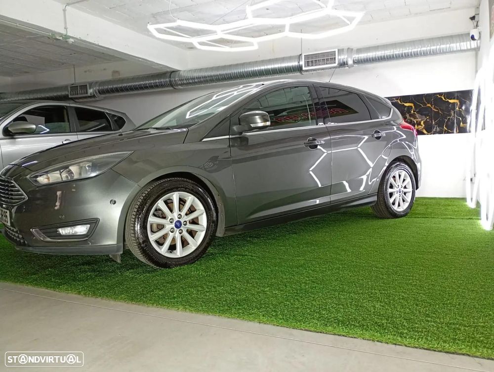Ford Focus - 7