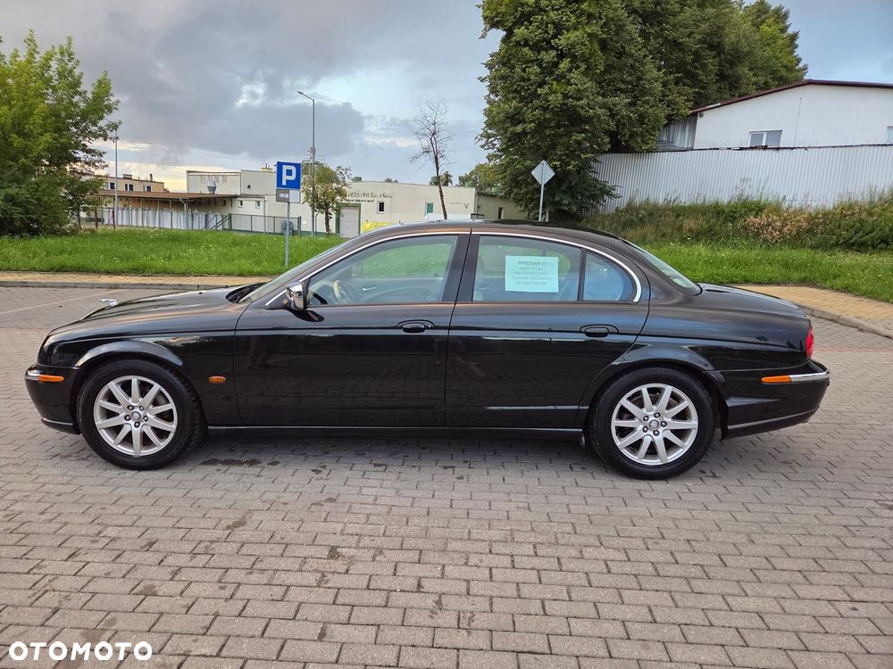 Jaguar S-Type - 11