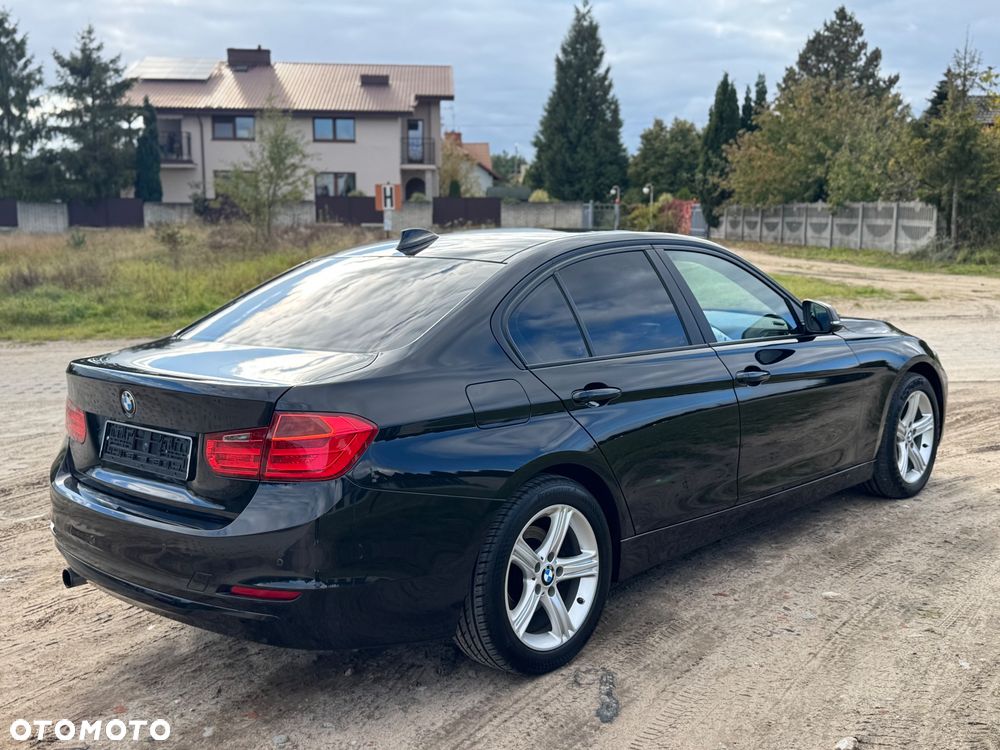 BMW Seria 3 316i M Sport - 6