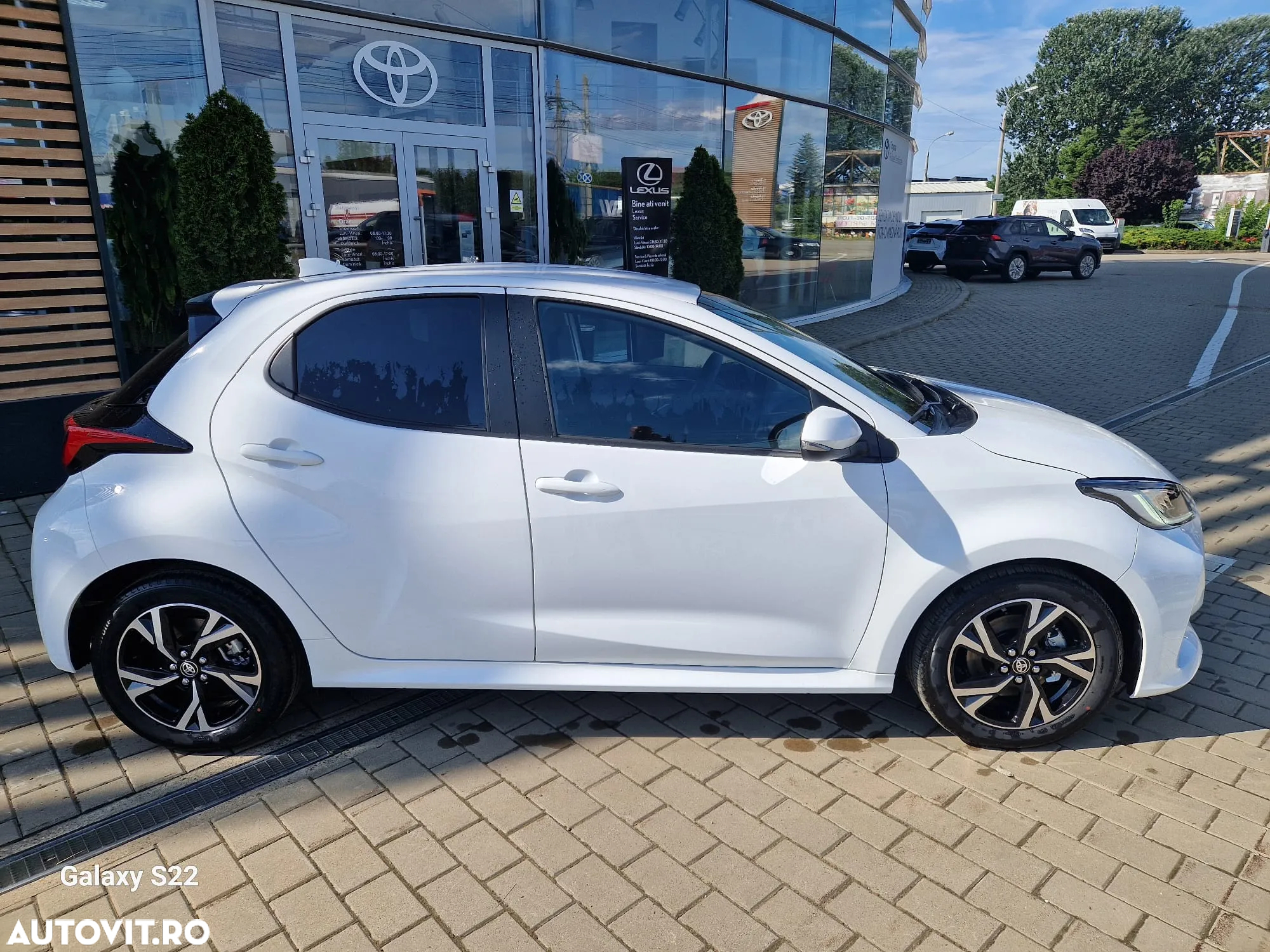 Toyota Yaris 1.5 VVT-i HSD Dynamic - 4