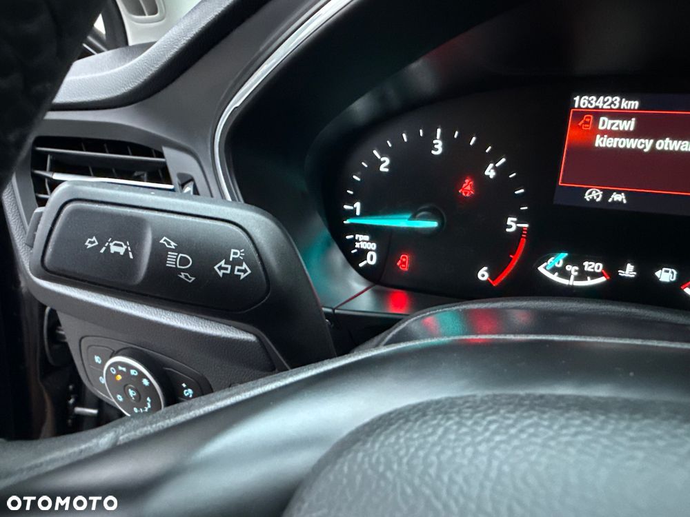 Ford Focus 1.5 EcoBlue STart-Stopp-System TITANIUM - 17