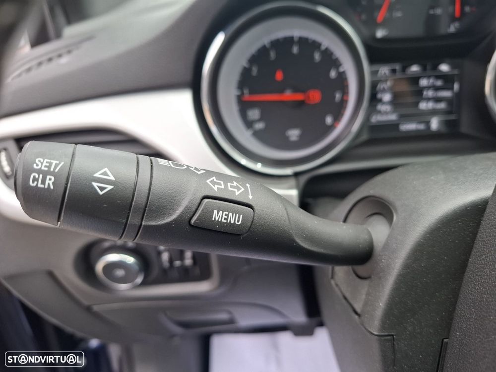 Opel Astra Sports Tourer 1.2 T Design & Tech S/S - 30