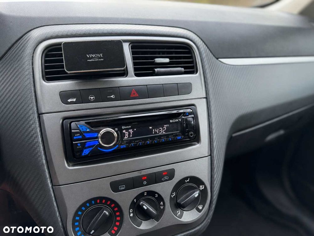 Fiat Grande Punto - 4