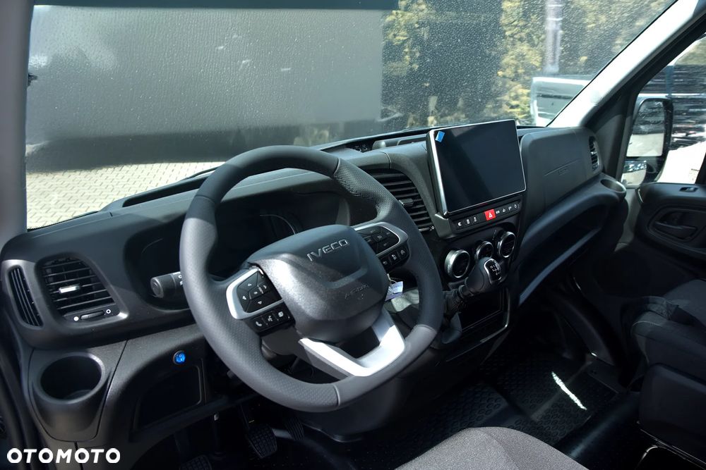 Iveco Daily 35S18H autolaweta z kabina sypalną 3,5t na haku POLMAR - 10