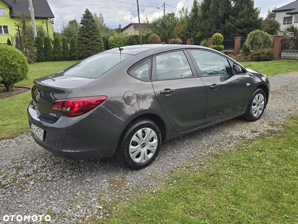 Opel Astra IV 1.4 T Enjoy EU6 - 25