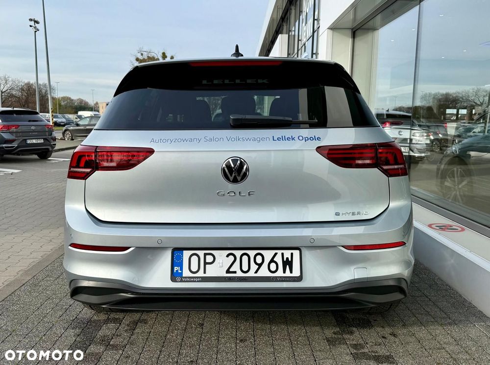 Volkswagen Golf - 5