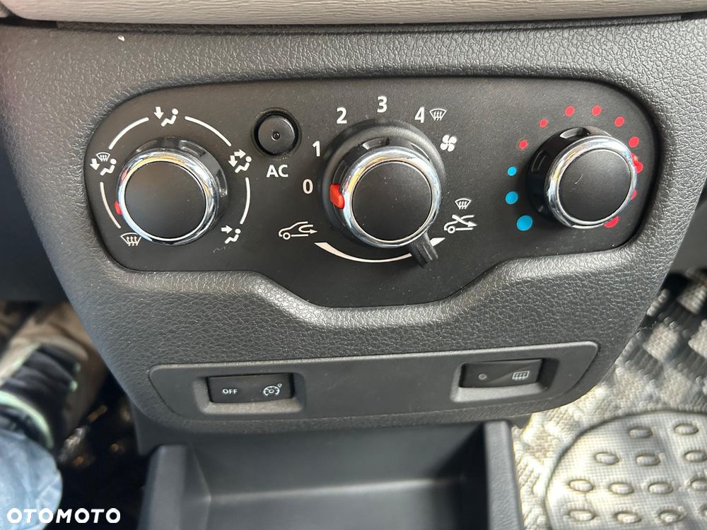 Dacia Lodgy 1.6 Ambiance - 29