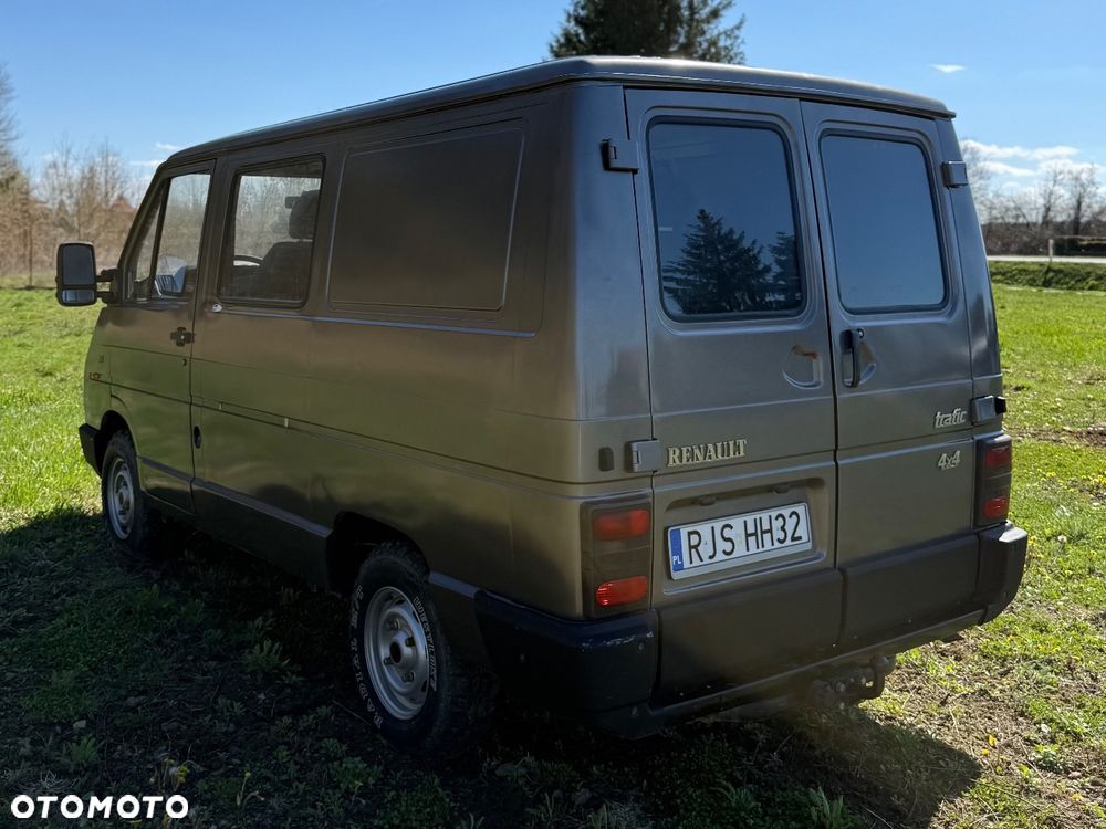 Renault Trafic 1400 D T7CG - 8