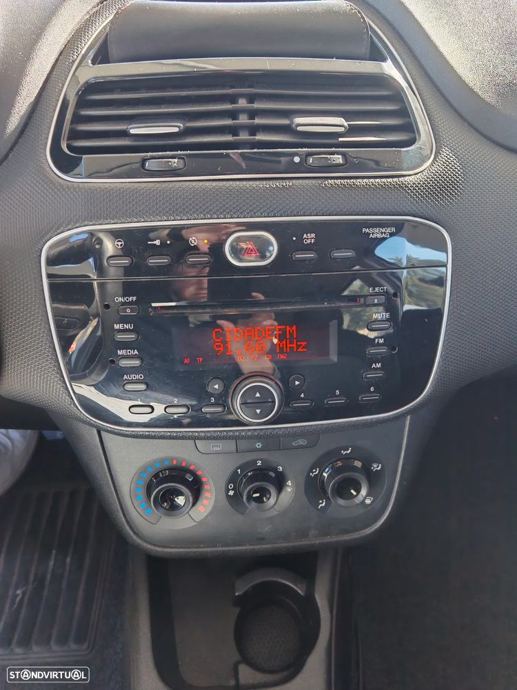 Fiat Punto 1.3 M-Jet Easy S&S - 8