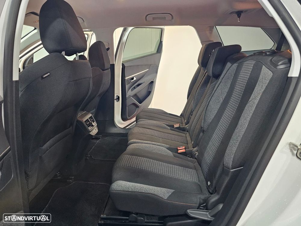 Peugeot 5008 1.2 PureTech Allure EAT8 - 13