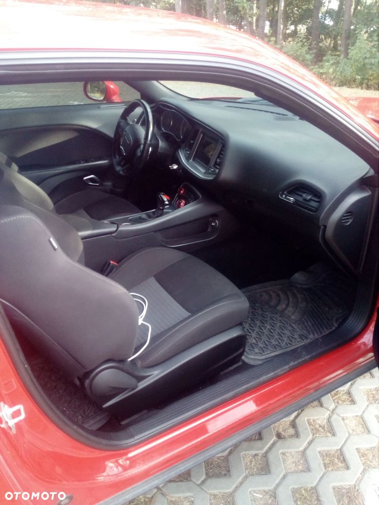 Dodge Challenger 5.7 R/T - 6