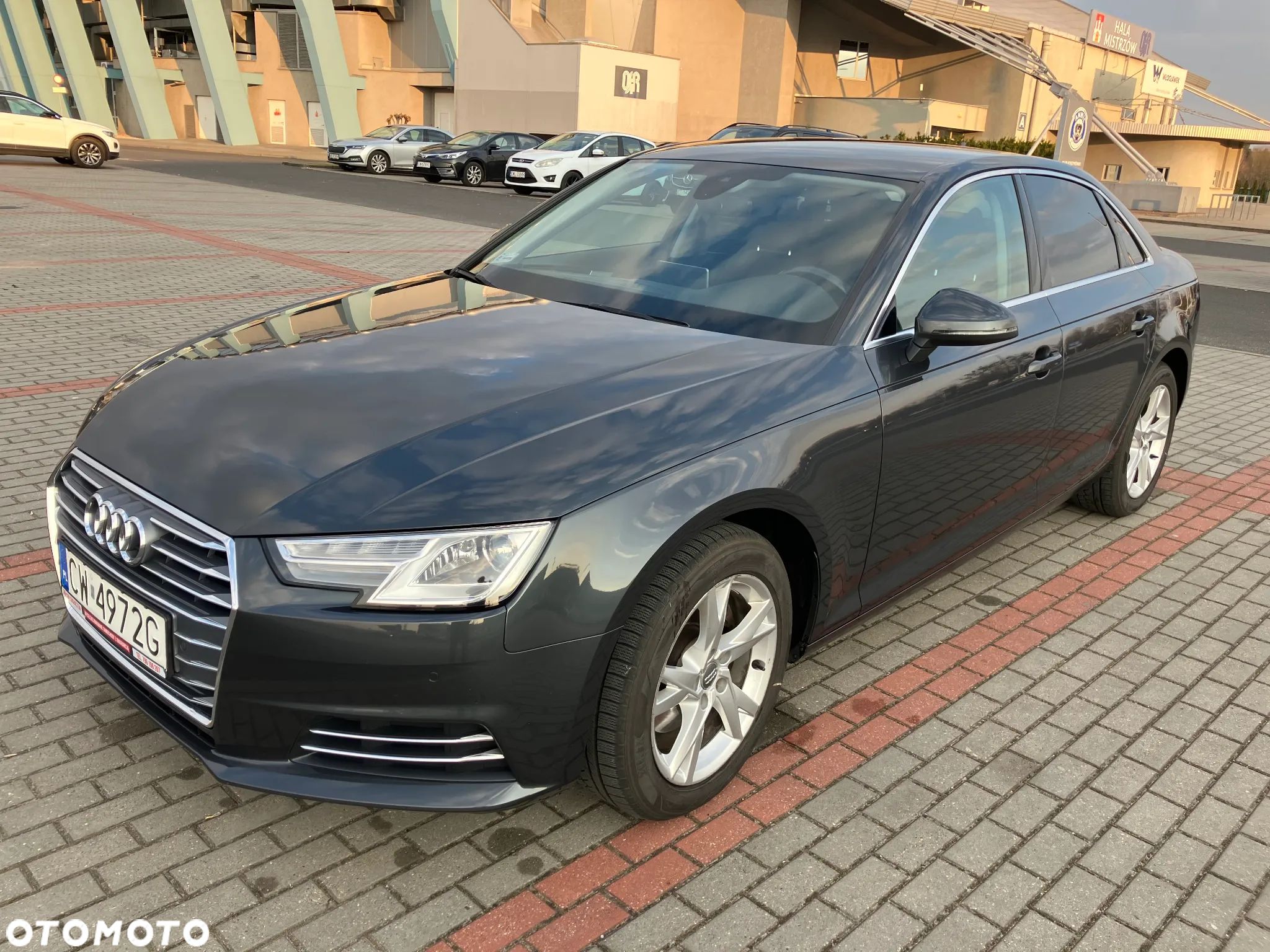Audi A4 2.0 TDI S tronic - 1