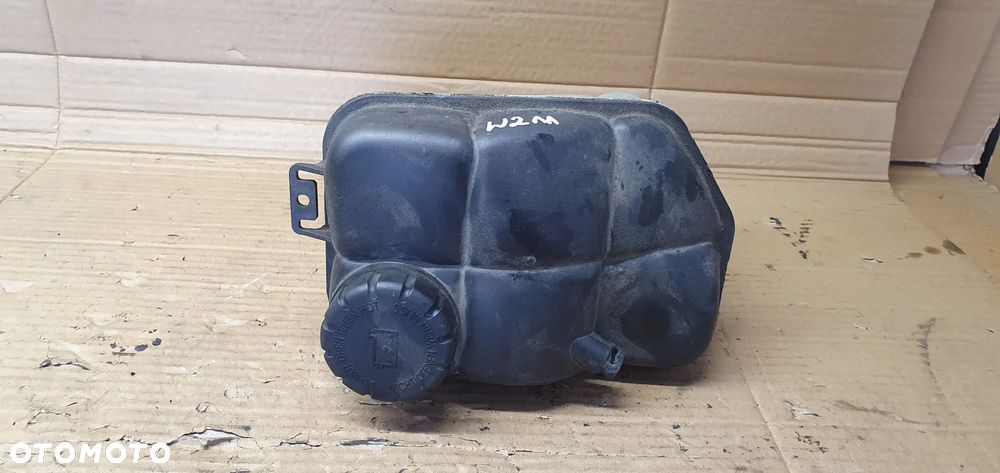 Zbiorniczek wyrównawczy płynu Mercedes E-Klasa W211 3.2 CDI 2115000049 - 1