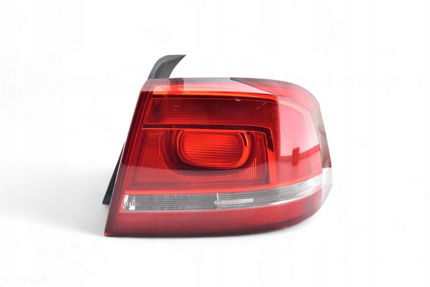 Lampa Prawy Tył w Błotnik VOLKSWAGEN PASSAT B7 SEDAN 2011R 3AE945096F - 1