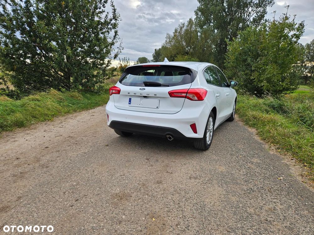 Ford Focus 1.5 EcoBlue Start-Stopp-System TITANIUM - 6