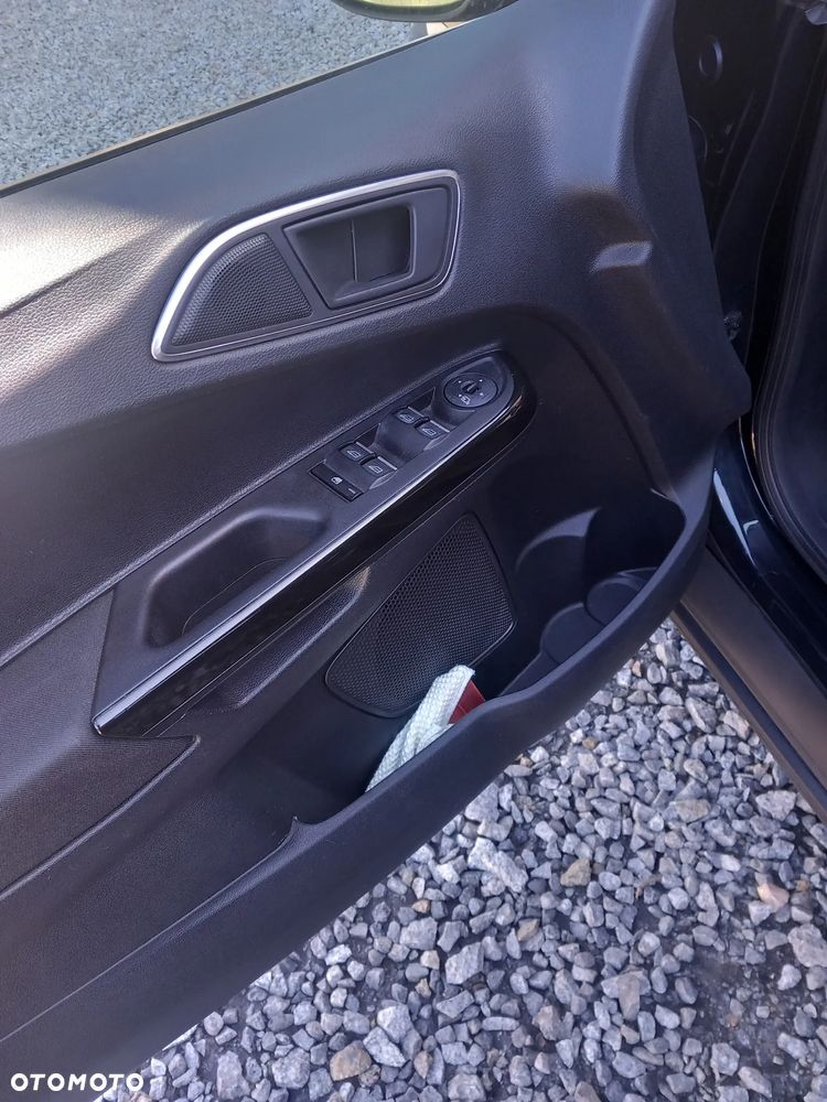 Ford B-MAX 1.0 EcoBoost Titanium - 19