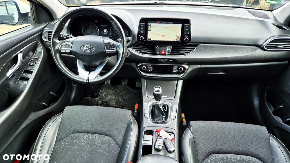 Hyundai i30 1.4 T-GDI Premiere Luxury - 33