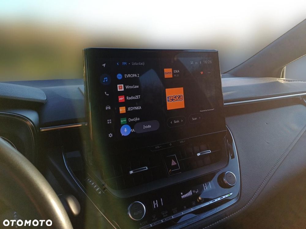 Toyota Corolla 1.8 Hybrid Comfort - 22