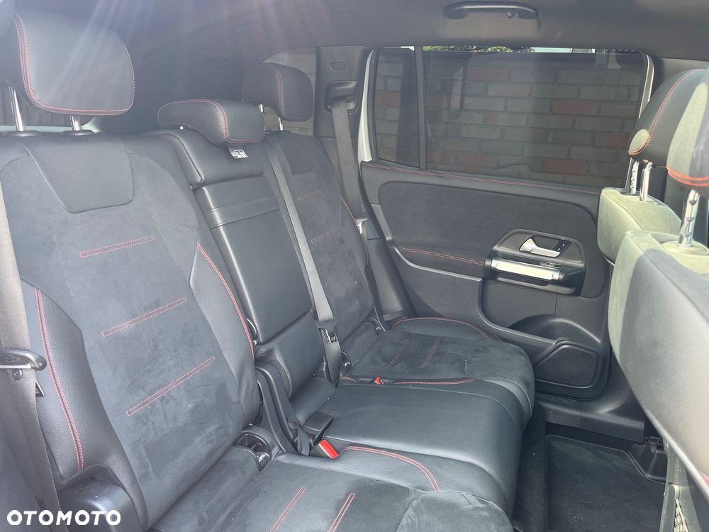 Mercedes-Benz GLB - 7