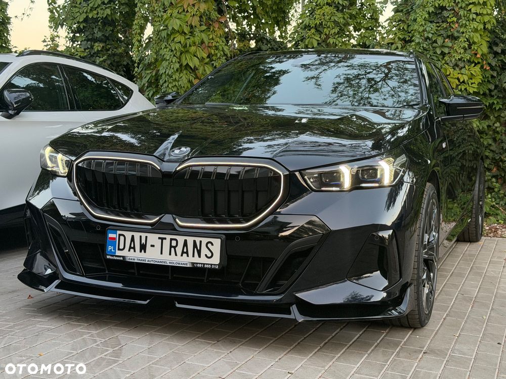 BMW 5 Series 2024 photo 2