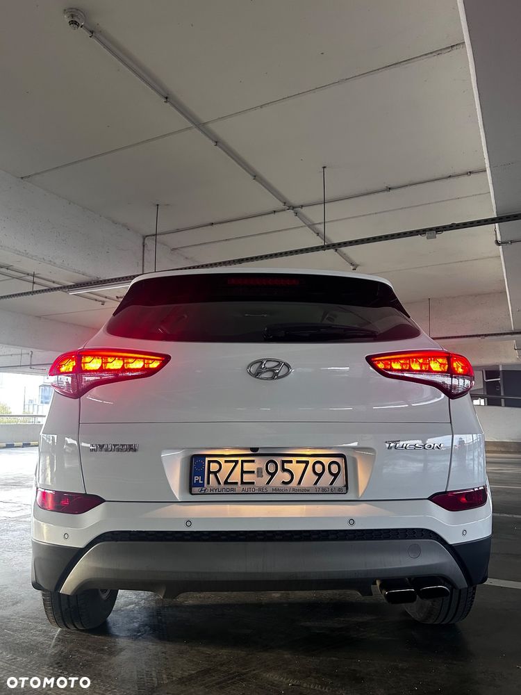 Hyundai Tucson - 16