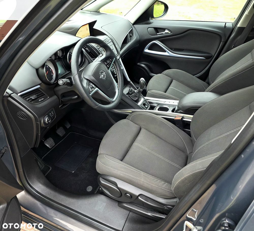 Opel Zafira - 20