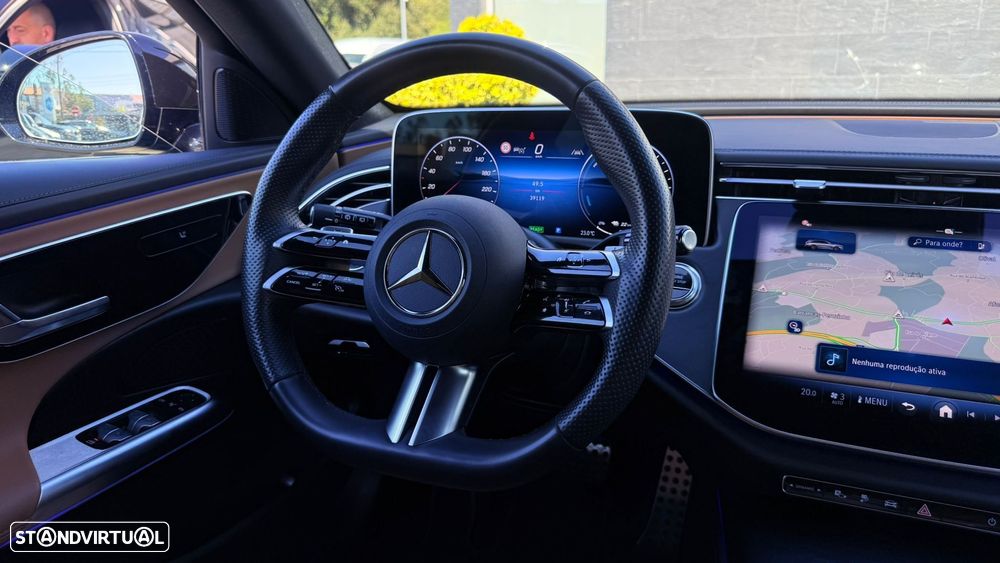 Mercedes-Benz E 300 de AMG Line - 19