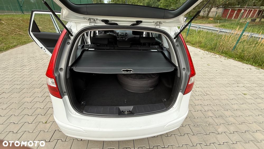 Hyundai i30 1.4 Classic + World Cup - 23