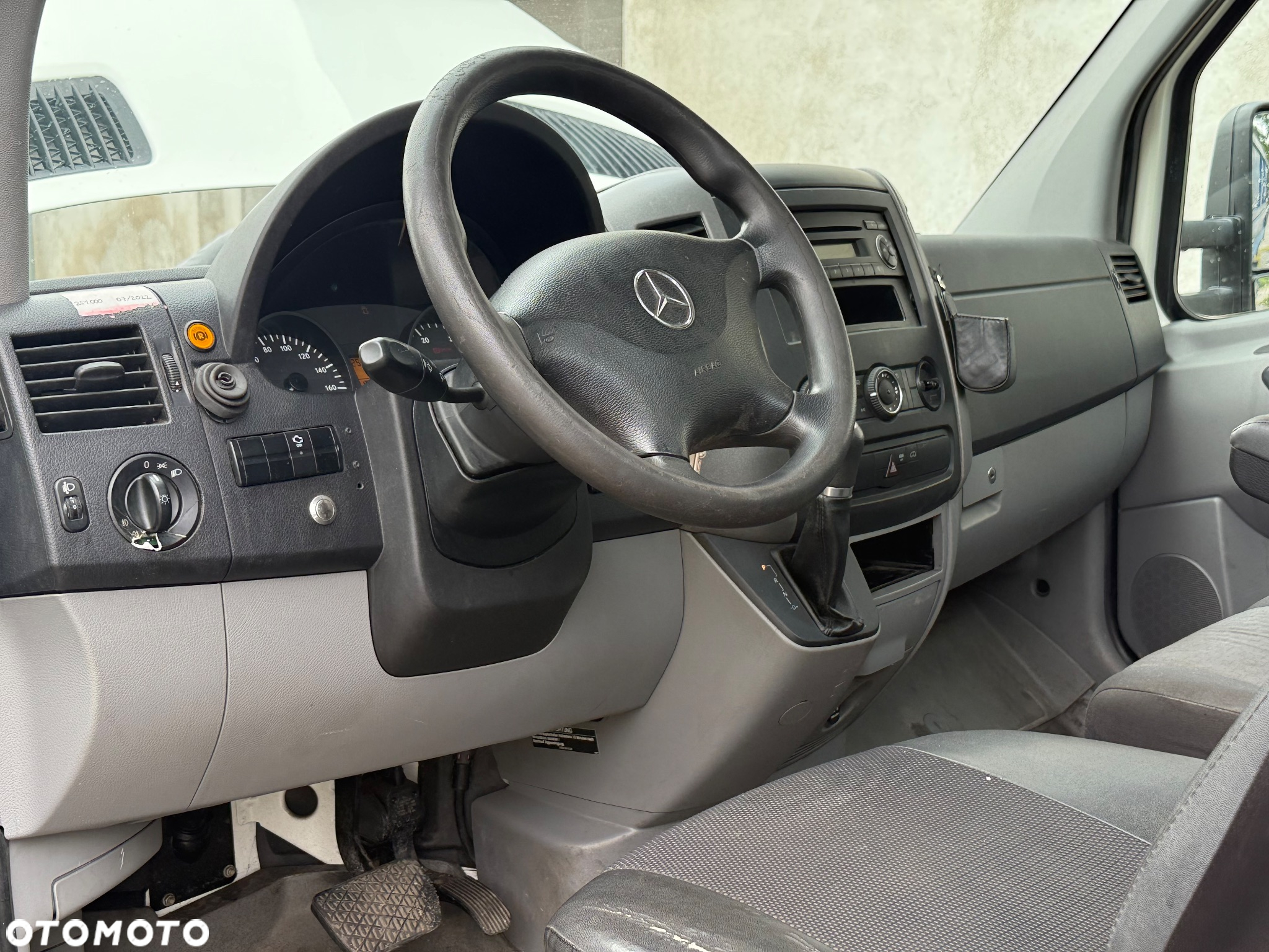 Mercedes-Benz Sprinter - 8