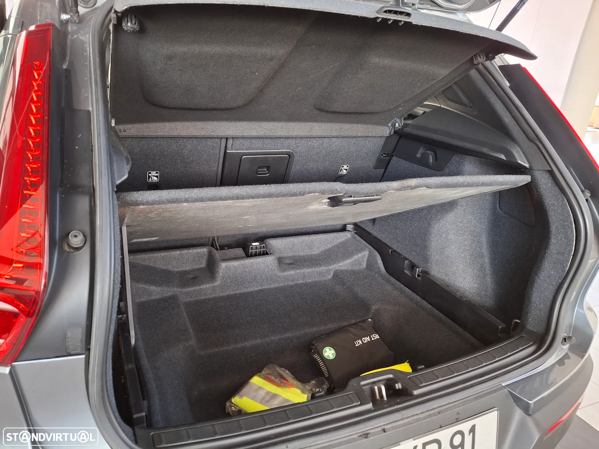 Volvo XC 40 2.0 D3 Momentum - 7