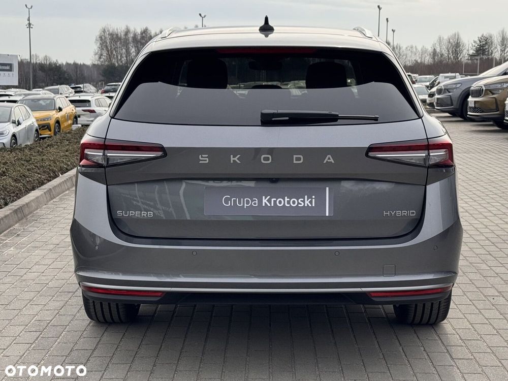 Skoda Superb 1.5 TSI L&K DSG - 5