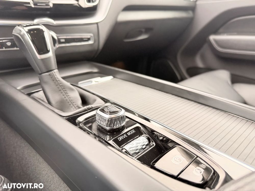 Volvo XC 60 D3 Momentum Pro - 19