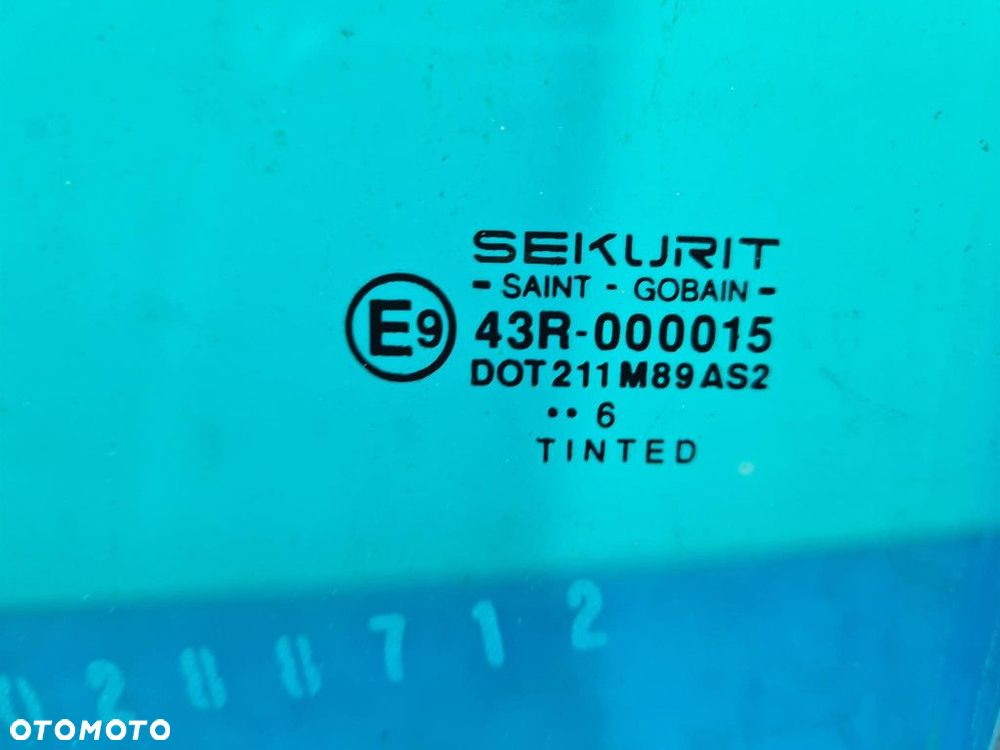 NISSAN TERRANO II LIFT SZYBA DRZWI TYŁ LEWA - 2
