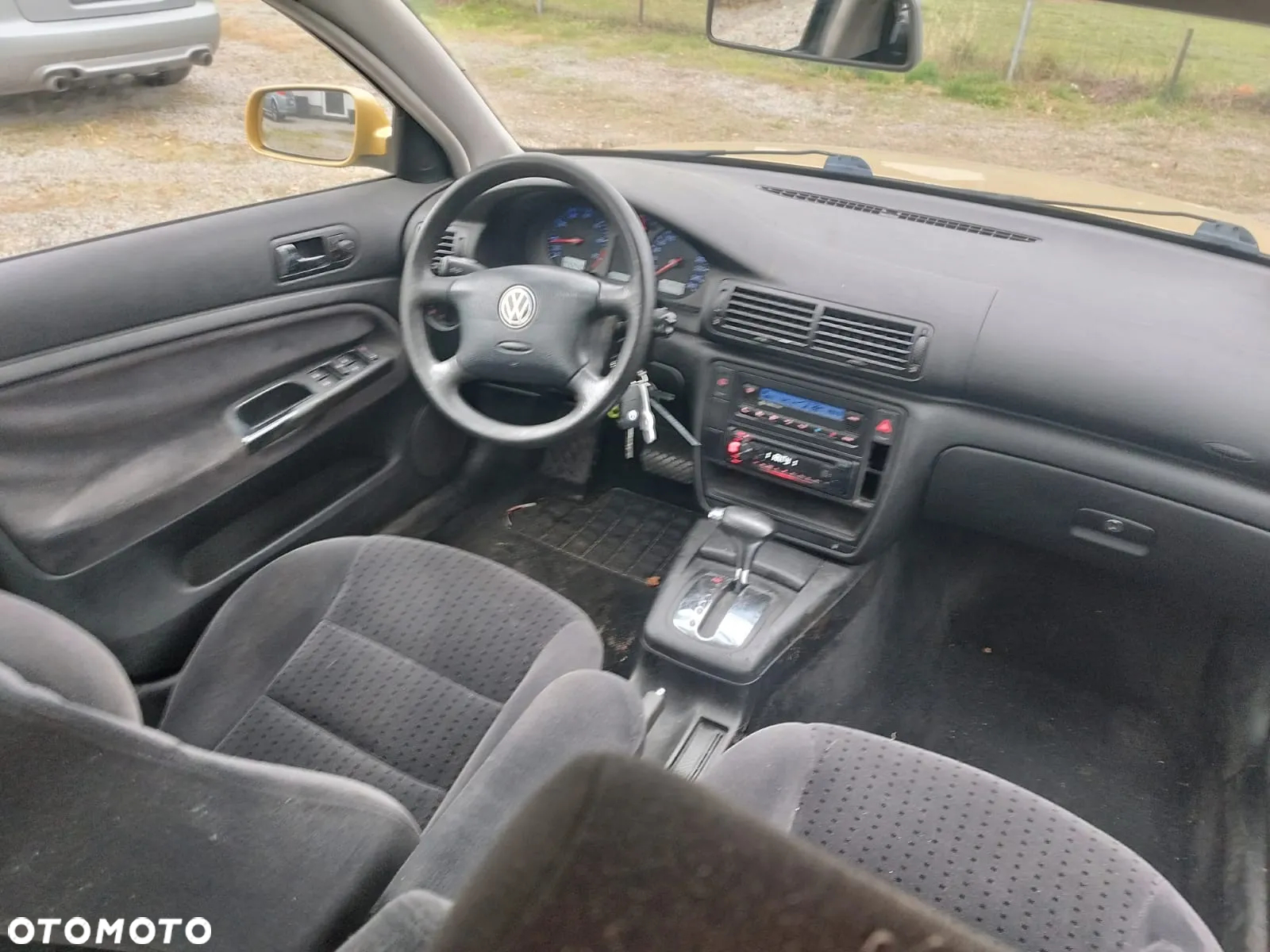 Volkswagen Passat - 30