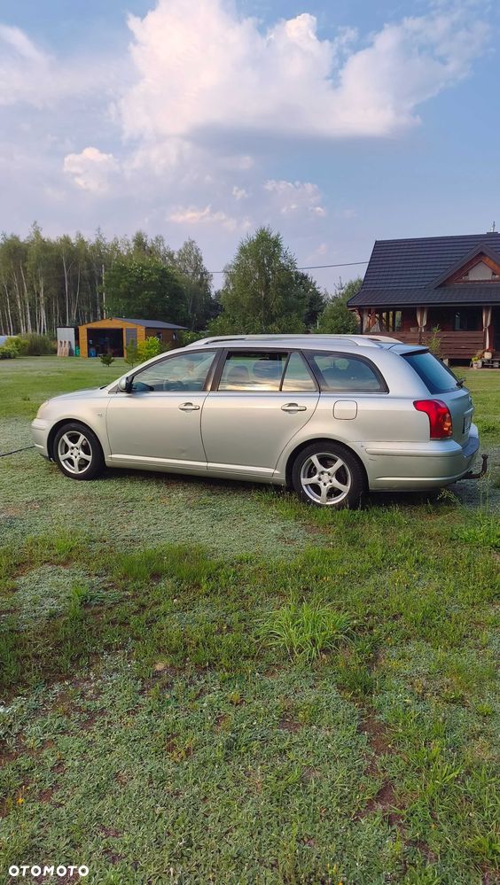 Toyota Avensis - 3