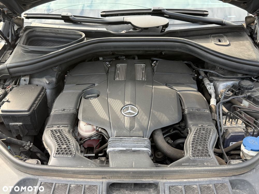Mercedes-Benz GLE - 39