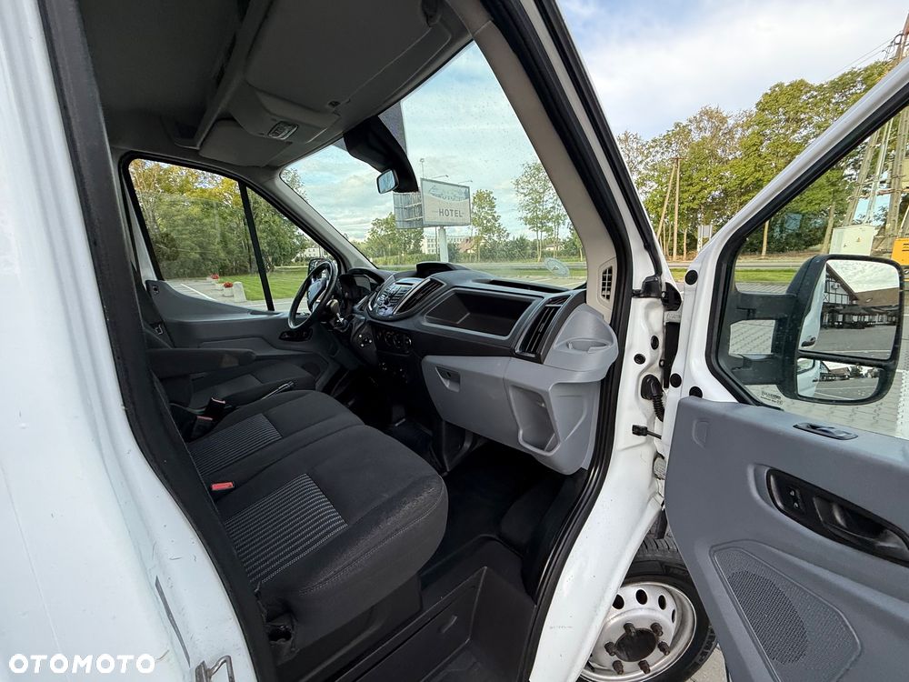 Ford TRANSIT 3500 DMC BLIŹNIAKI 2.2  HAK 3500 Kg - 22