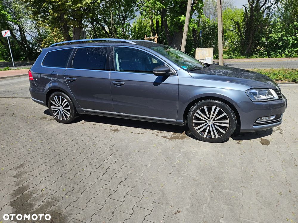 Volkswagen Passat - 2