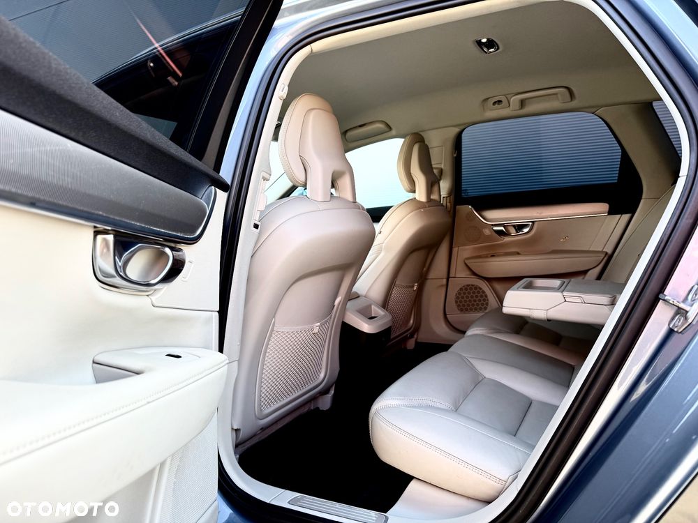 Volvo V90 Cross Country D5 AWD - 27