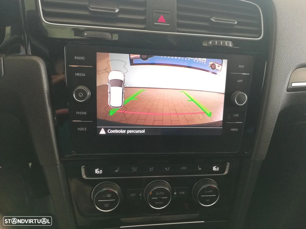 VW Golf GTI Performance BlueMotion DSG - 14