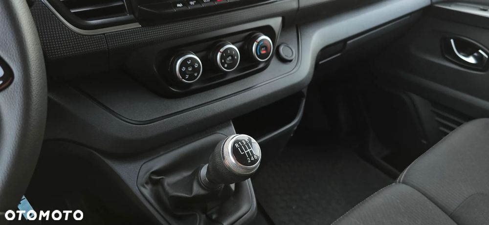 Renault Trafic - 31