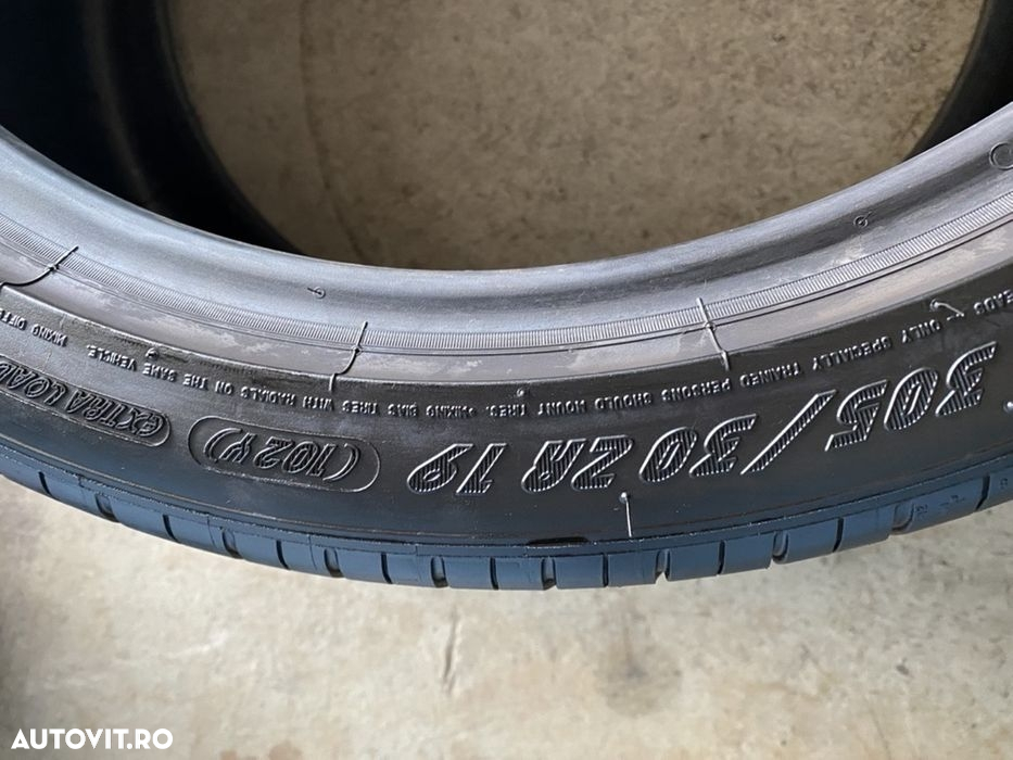 Vand 2 anvelope 305/30/19 michelin de vară ca noi - 4