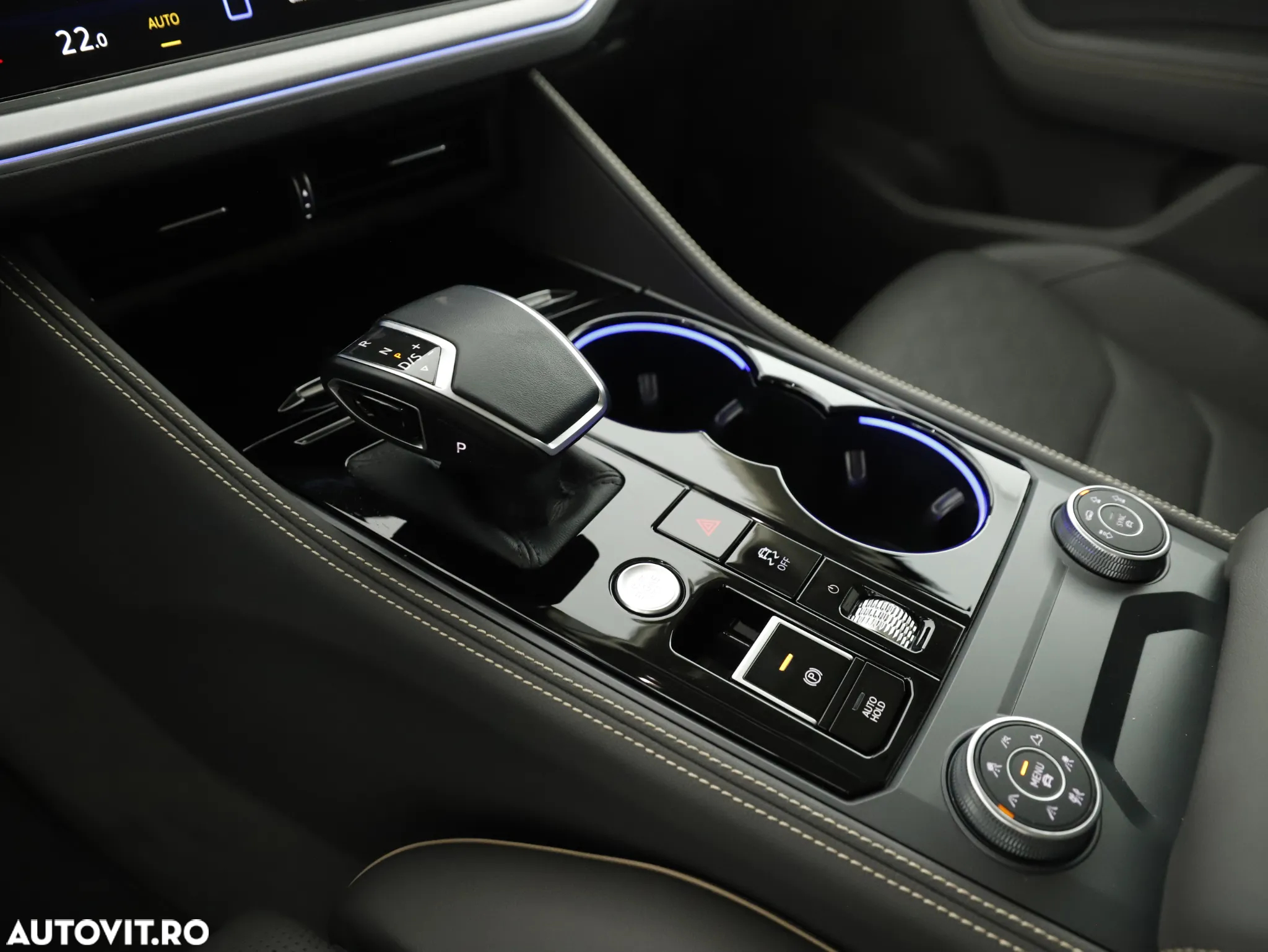 Volkswagen Touareg V6 TSI 4MOTION R-Line - 16