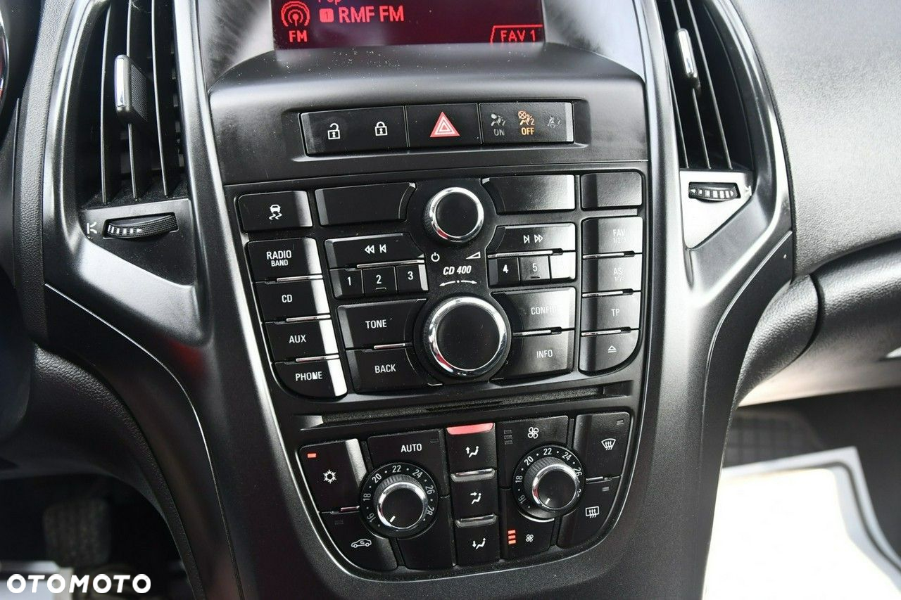 Opel Astra - 25