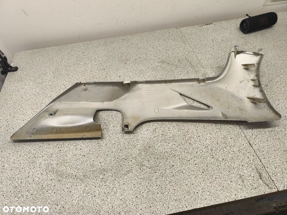 Owiewka, osłona, bok, boczek, pług Honda Silver Wing 400 600 - 12