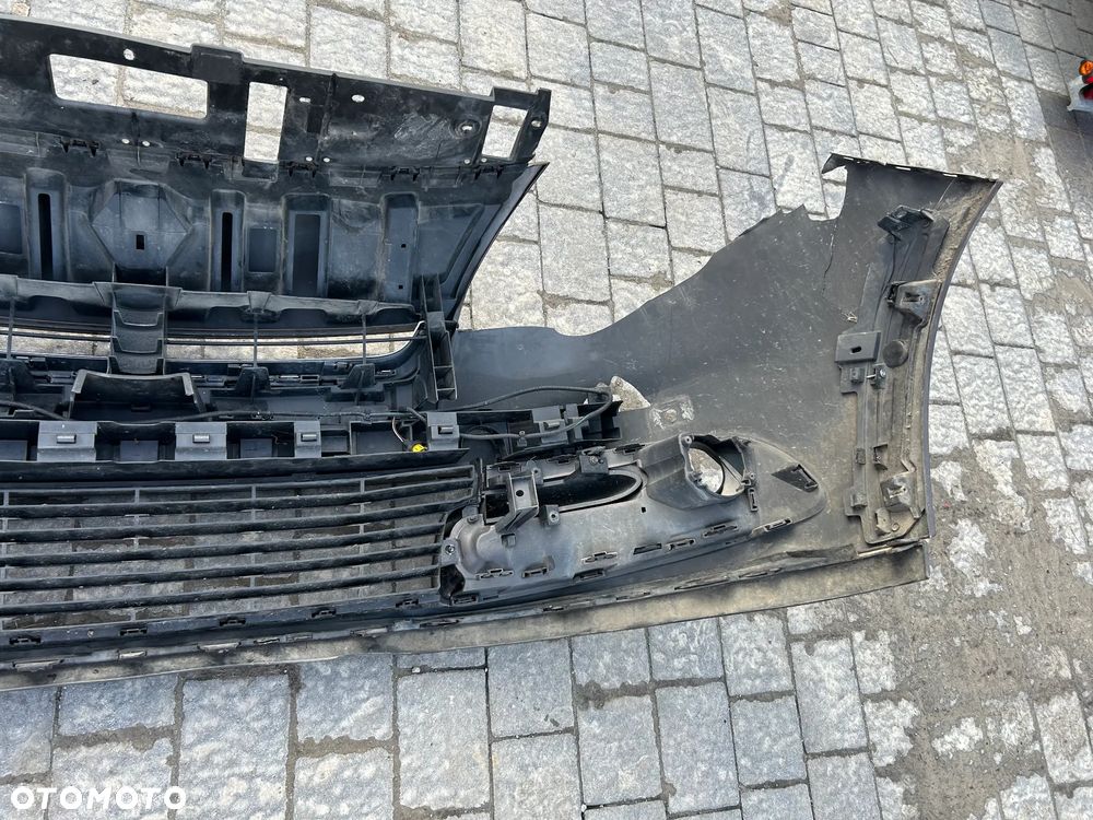 Zderzak przedni Przód Renault Scenic III Lift - 11