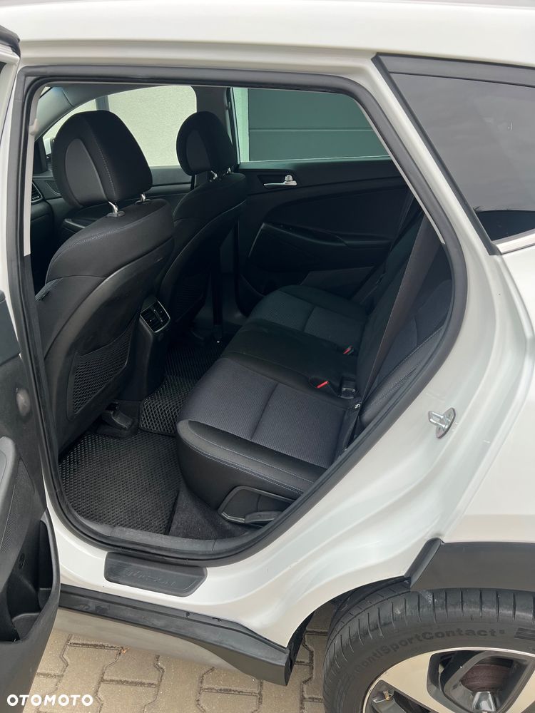 Hyundai Tucson 1.7 CRDI BlueDrive Style 2WD DCT - 9