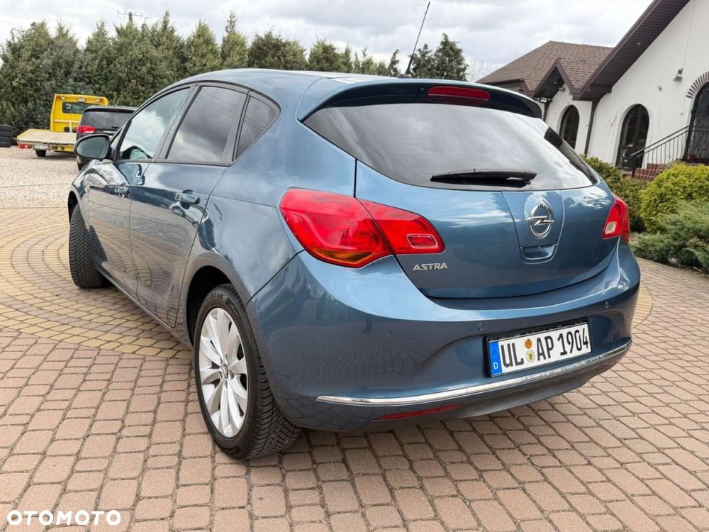 Opel Astra - 11