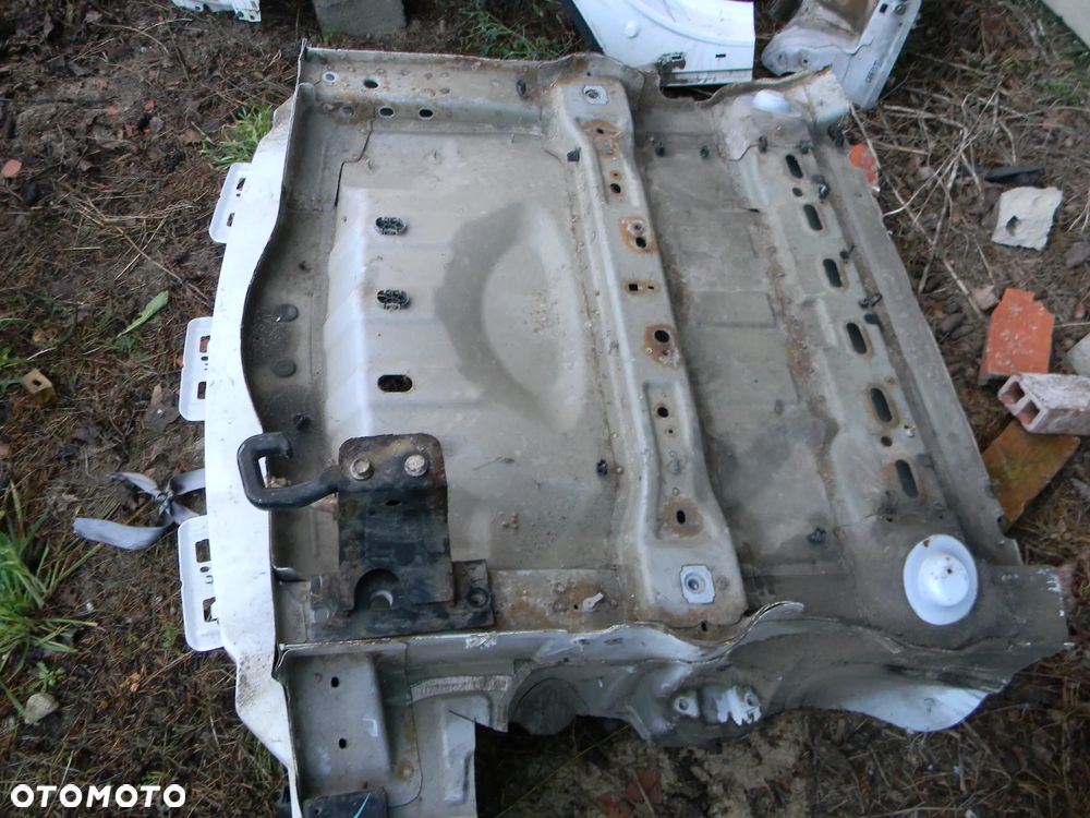 błotnik prawy tył ćwiartka wanna dupa pas tylny JEEP GRAND CHEROKEE WK2 - 10