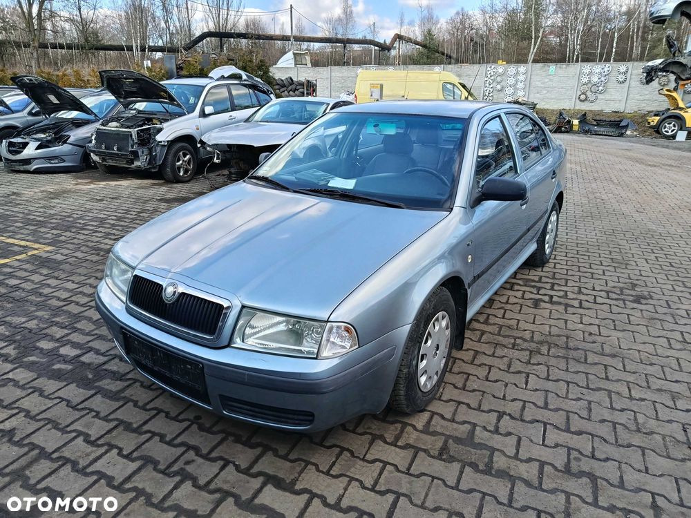 Skoda Octavia 1.6 MPI 2001r NA CZĘŚCI